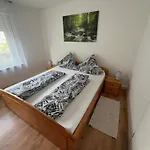 Deluxe Doppel-zweibettzimmer *