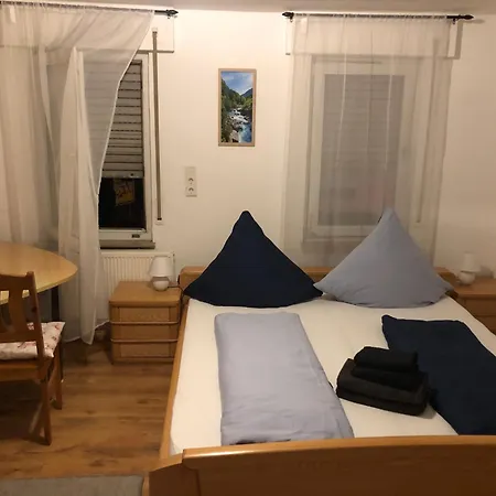 2doppel 1 Einzel Bett *