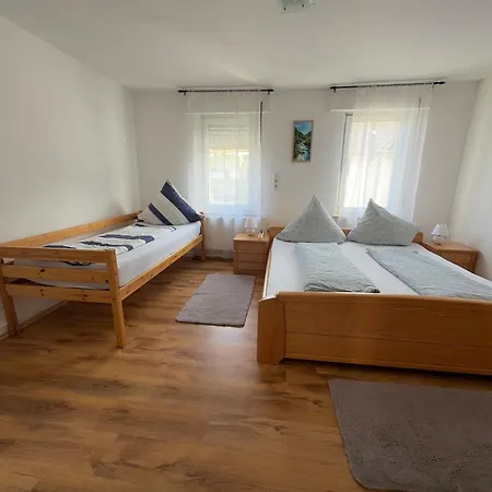 Апартаменты Duerschgangs Zimmer